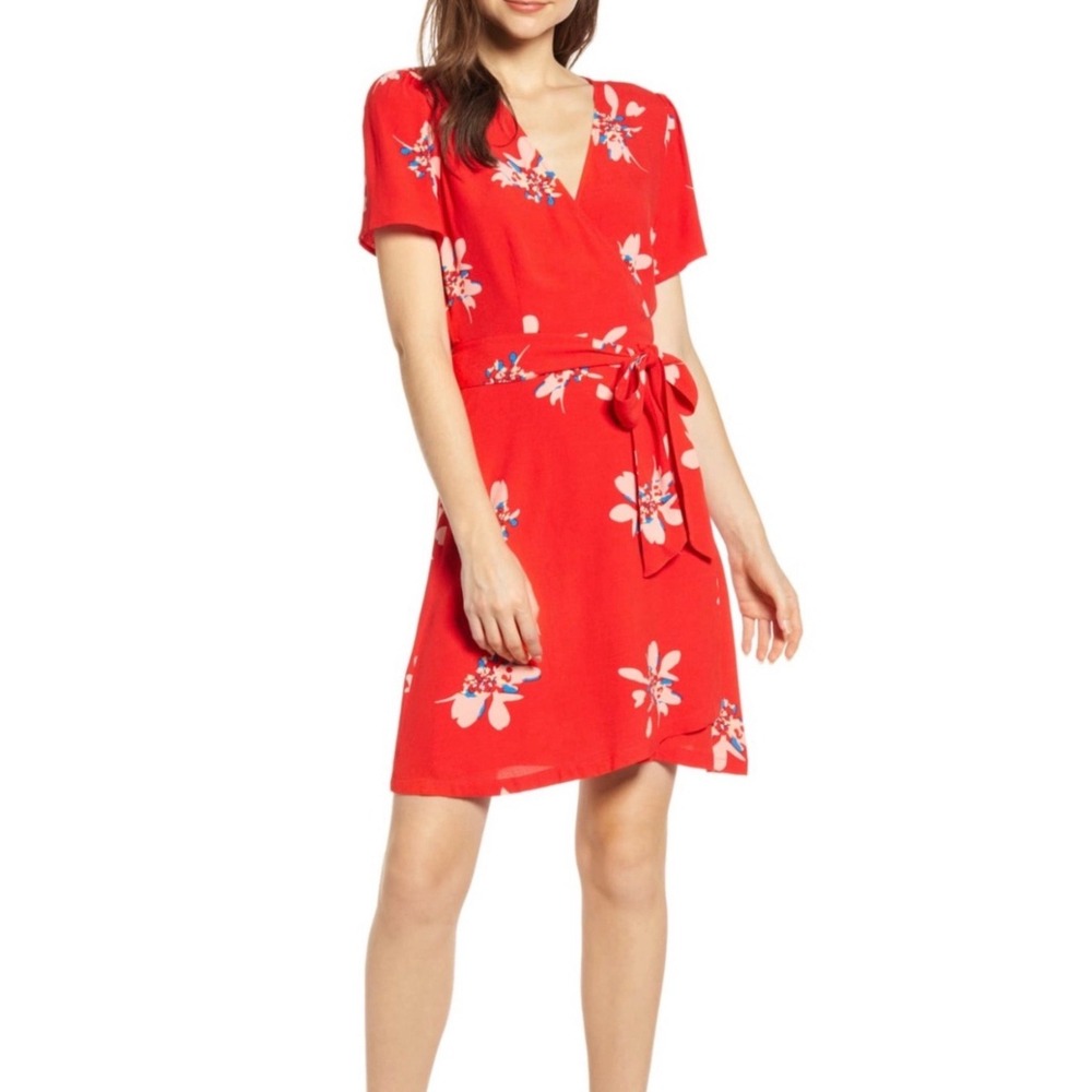 Chelsea28 Red Floral Wrap Dress Small Tie Waist Mini Fit Flare Summer Romantic